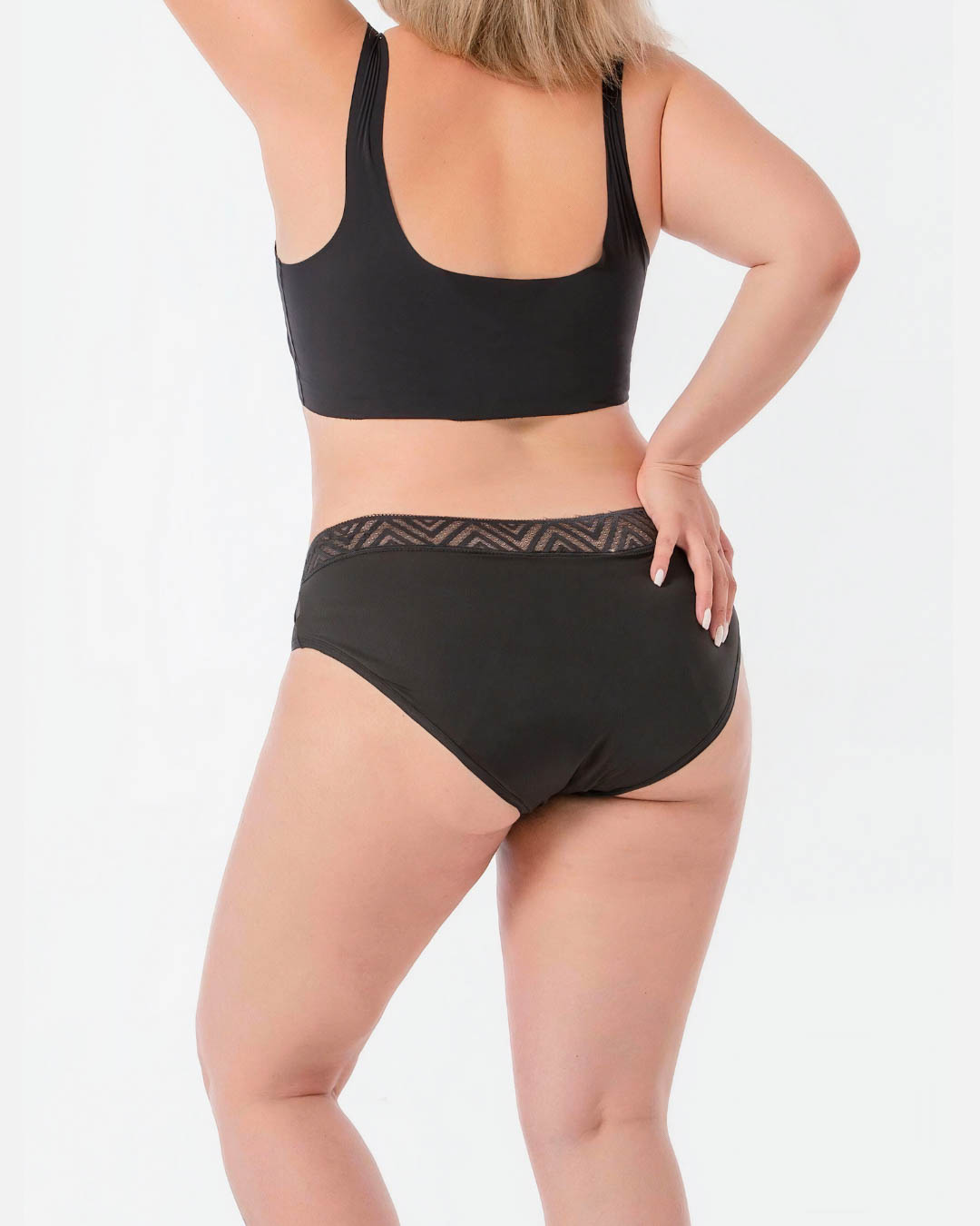 Kjøp 1 få 2 - Lace Brief